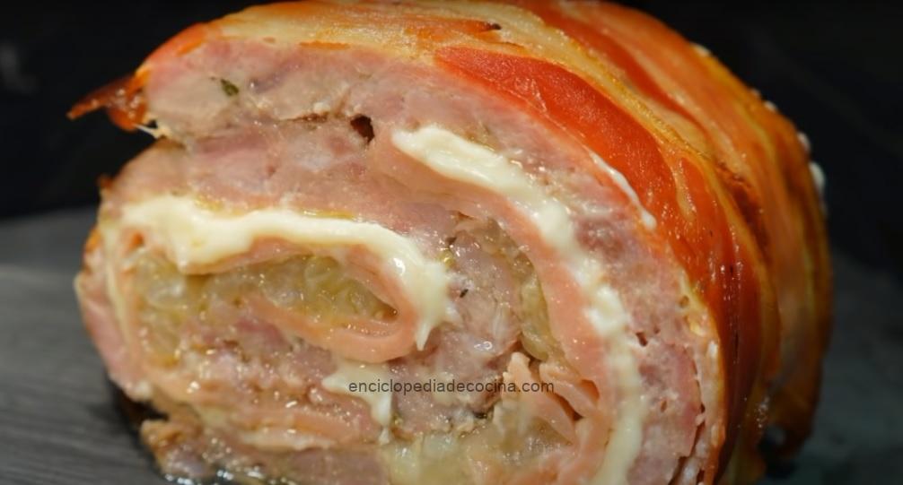 Arrollado de carne relleno