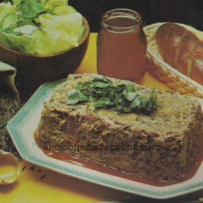 Budín De Carne Y Arroz Con Salsa Barbacoa