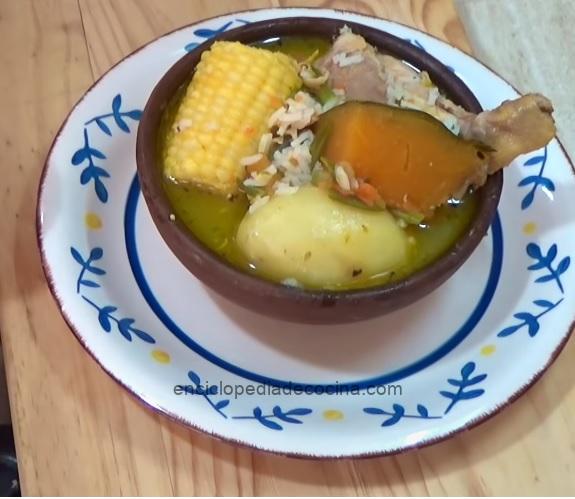 Cazuela de pollo a la tunecina