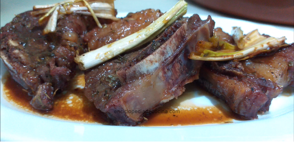 Costillas de ternera al jerez