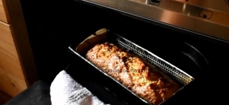 Budín de almendras a la reina