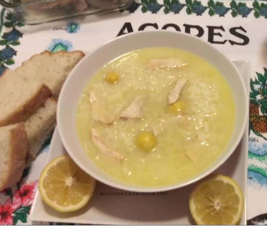 Canja (sopa de pollo a la portuguesa)