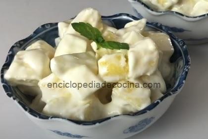 Ensalada de ananá y queso