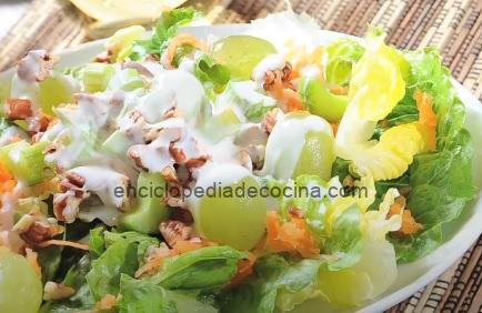 Ensalada de quinotos y ananá