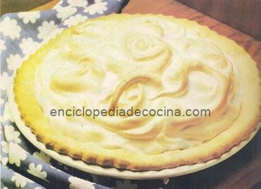 Pastel de arandanos y merengue