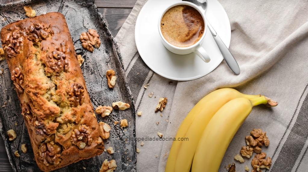 Pan de bananas y nueces