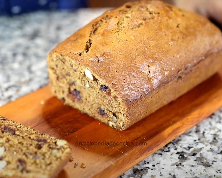 Pan de dátiles y nueces