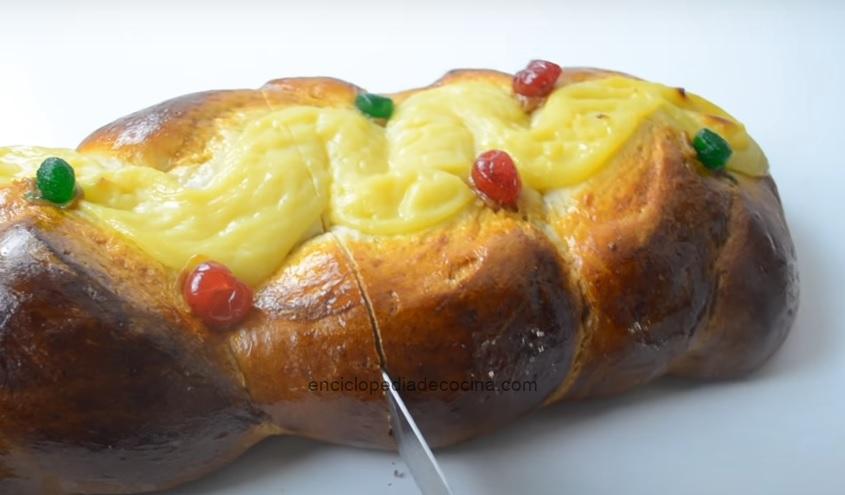 Pan de Pascua trenzado