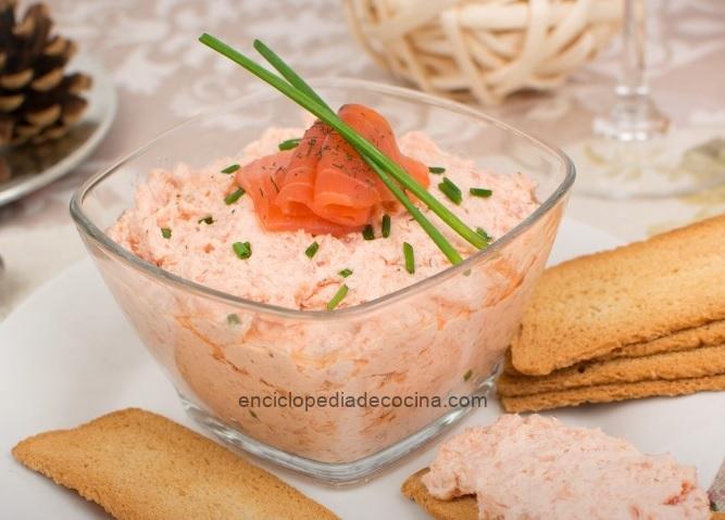 Paté de salmón en cazuelitas